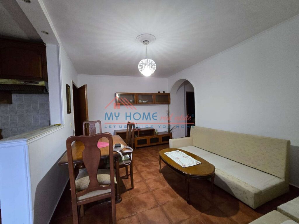 Apartament 3+1 me Qira Rruga e Barrikadave Tirane