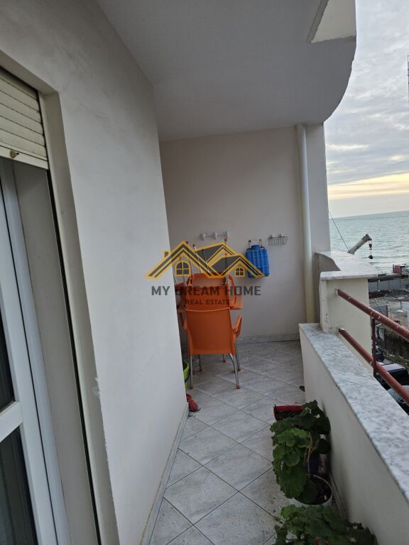 AFFITTASI APPARTAMENTO 3+1+2 VOLLGA DURRES!