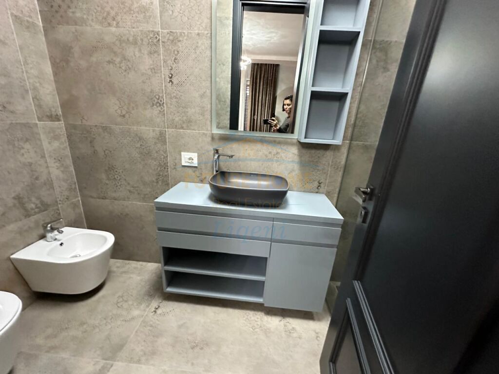 Qera, Apartament 2+1+Post Parkimi, Secret Garden Residence, Tirane