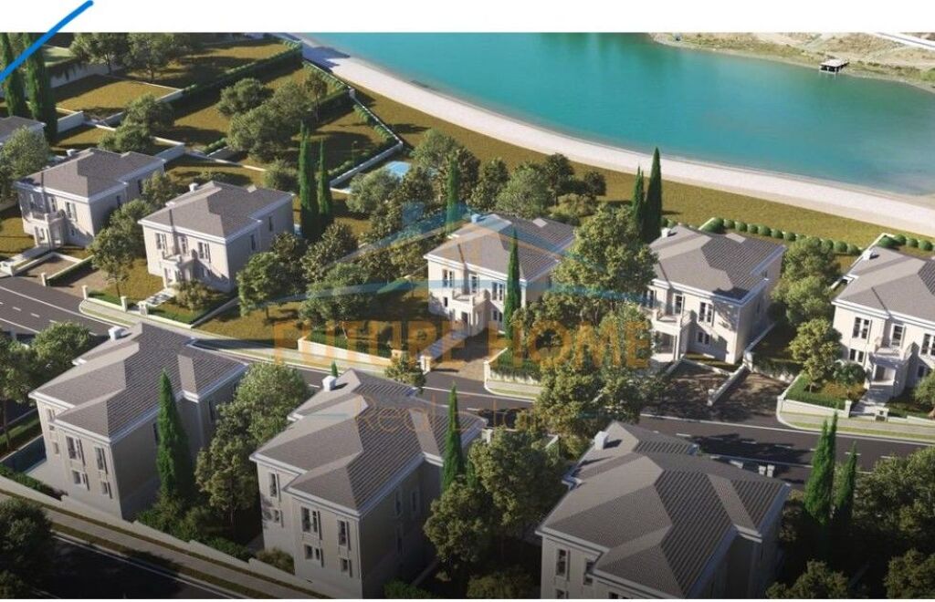 Shitet, Vile Individuale, Rolling Hills Liqeni, Farkë