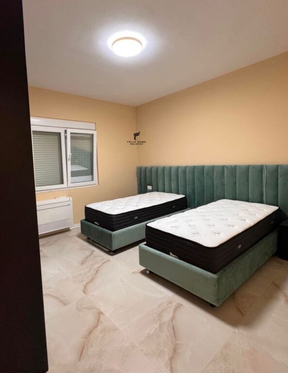 APARTAMENT ME QERA 2+1 SAUK 100.000 LEKE