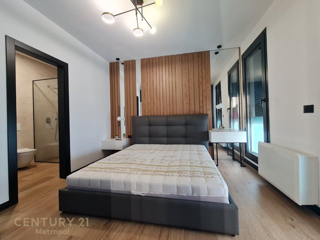 Appartamento 3+1+2 in affitto con veranda, vicino al Centro Commerciale TEG! 2.000 € /Mese