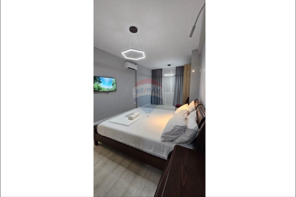 Apartament per shitje 2+1 tek Rruga e Barrikadave