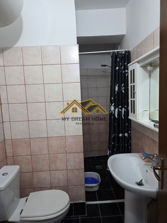 AFFITTASI APPARTAMENTO 3+1+2 VOLLGA DURRES!