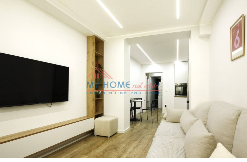 Apartment 1+1 for rent at 21 Dhjetori Tirana