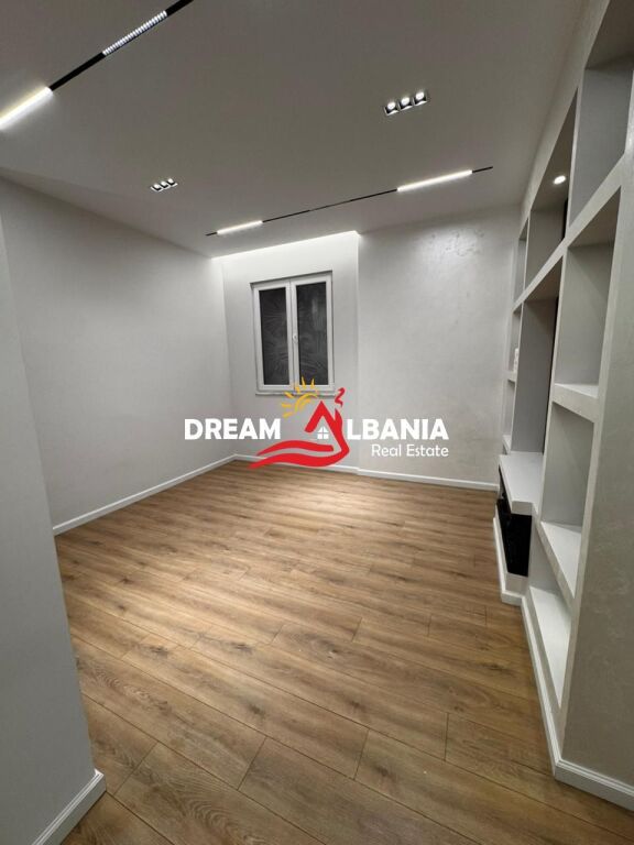Shitet apartament 1+1 ne Astir prane Vila L (ID 41111203)