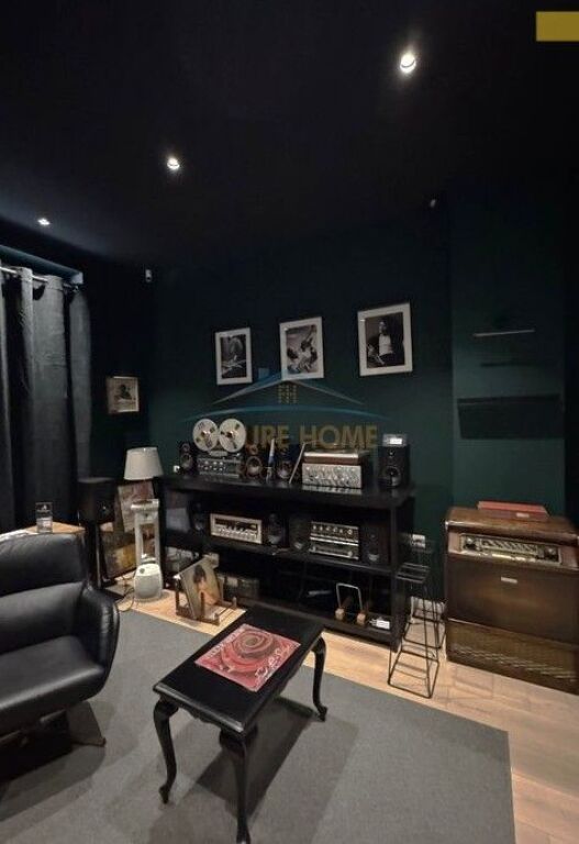 For sale,Business Premises,Wilson Square,Tirana