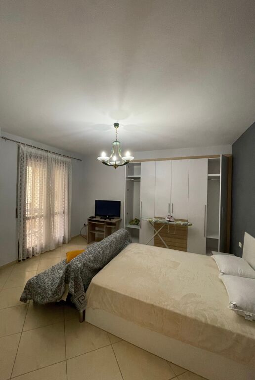 Apartament me qera