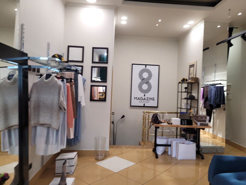 Shop for rent near Willson square  