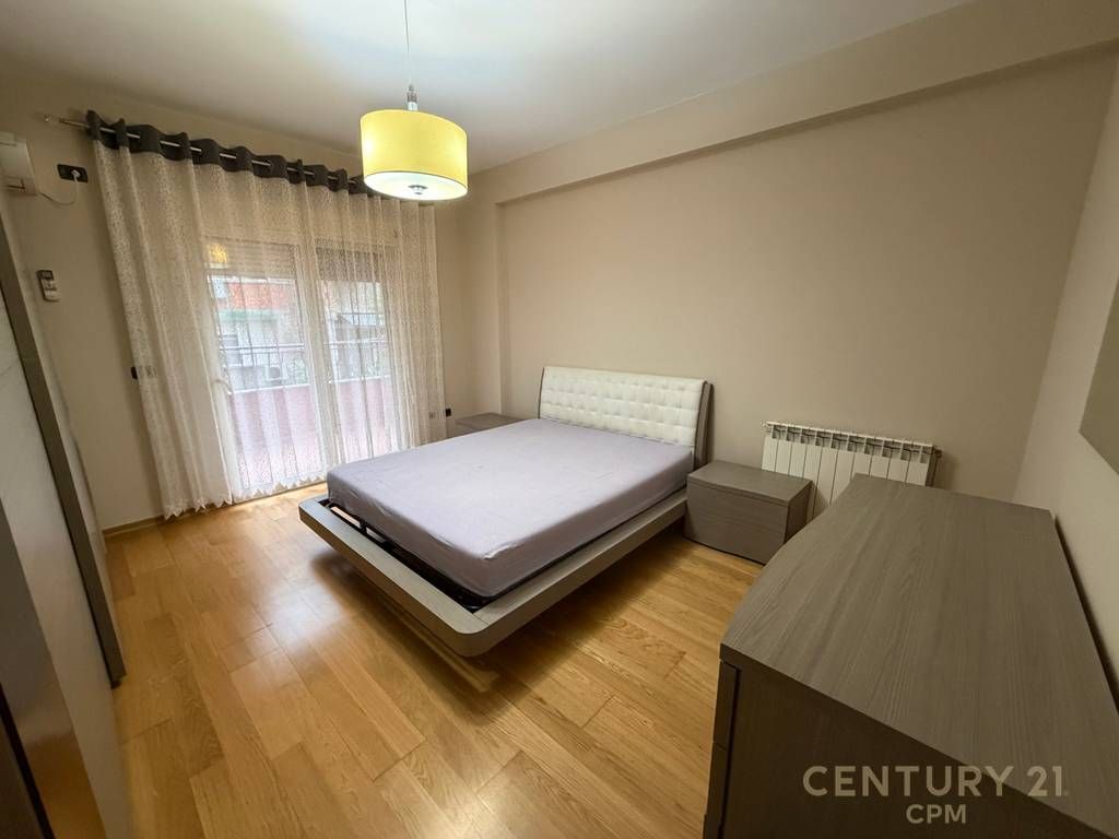 JAPIM PER QIRA APARTAMENT 3+1+2 NE KOMUNEN E PARISIT!
