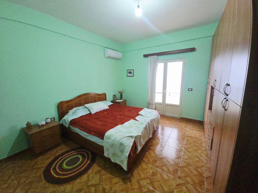 FOR RENT THE SECOND FLOOR OF A PRIVATE VILLA IN SHKALLNUR