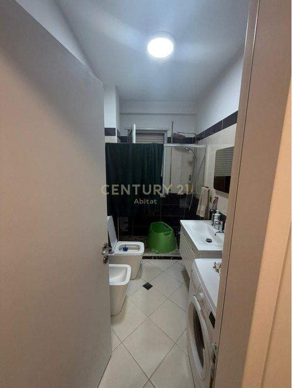 Apartament 2+1 per shitje te Kodra e Diellit