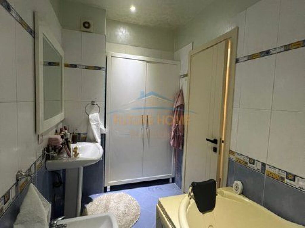 For sale, Apartment 2+1+2, Gjergj Fishta Boulevard, Tirana.