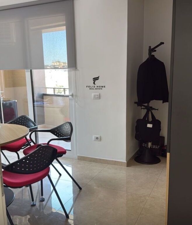 ZYRE ME QERA 105 M2 MYSLYM SHYRI 1400 EURO