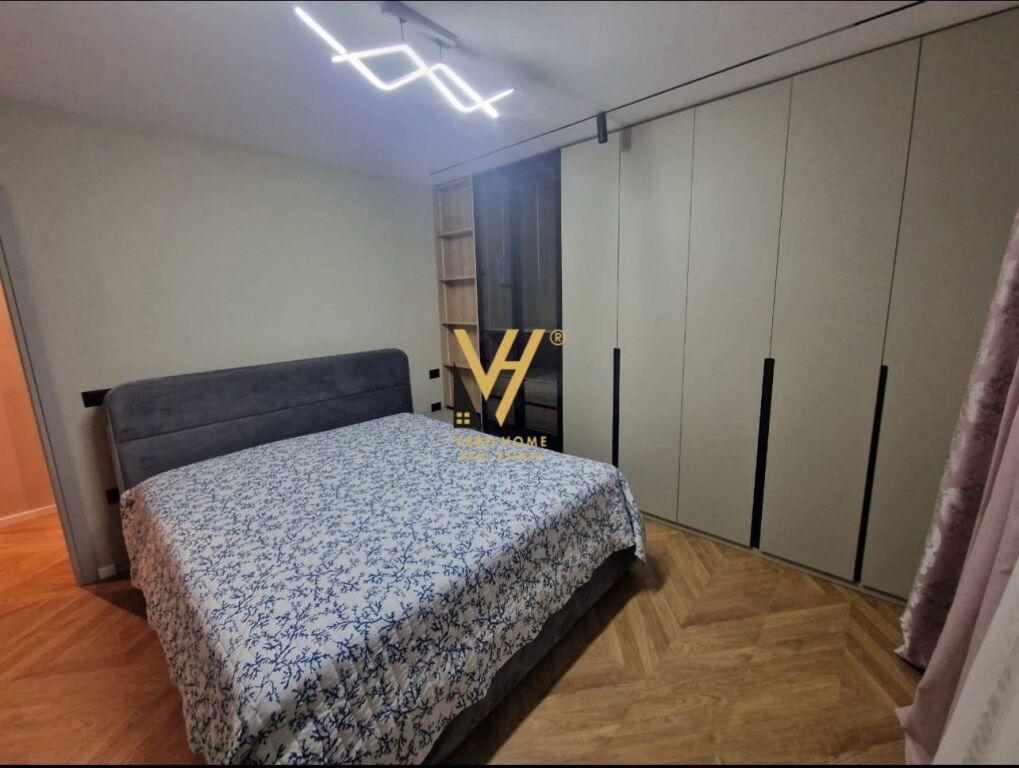 JEPET APARTAMENT 1+1+BLK ME QIRA TE KODRA E DIELLIT 1, 80.000 LEKE