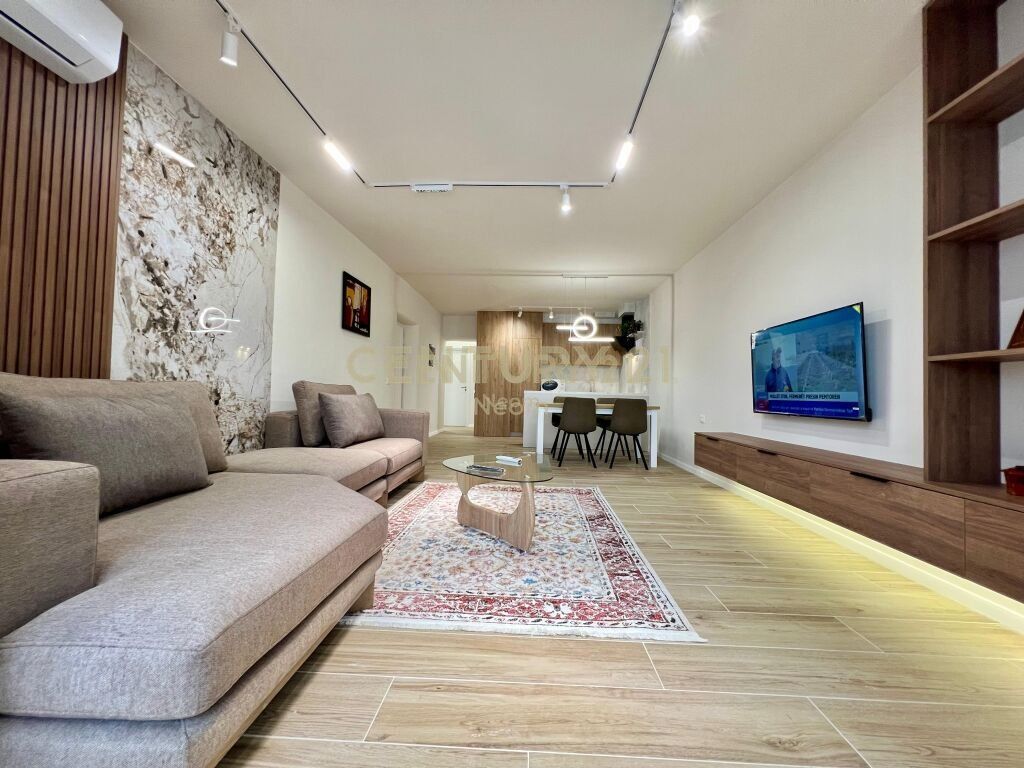 QIRA, APARTAMENT MODERN 2+1 me OBORR &amp; 2️⃣ POSTE PARKIMI‼️