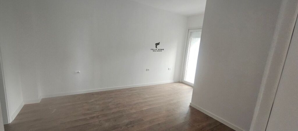 SHITET APARTAMENT 3+1 PAZARI RI 339.000 EURO