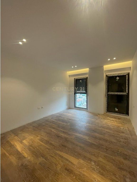 APPARTAMENTO 2+1 IN VENDITA IN VIA KOKONOZEVE, PORCELAN !!