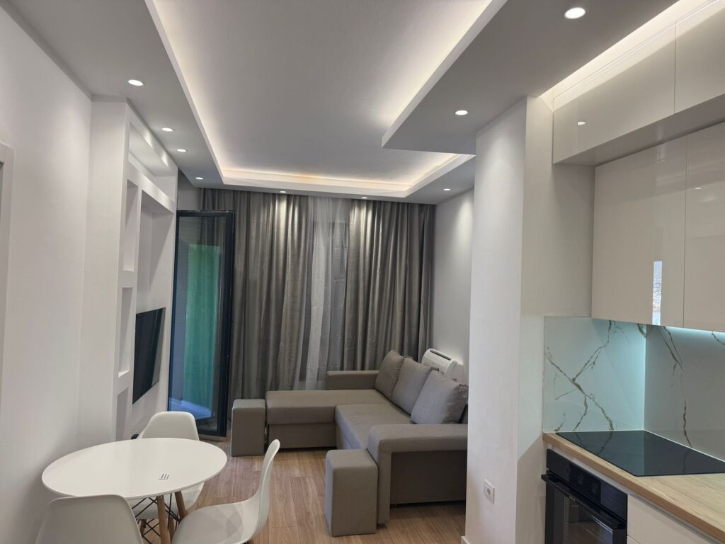 Affittasi Appartamento 1+1+1 Balcone