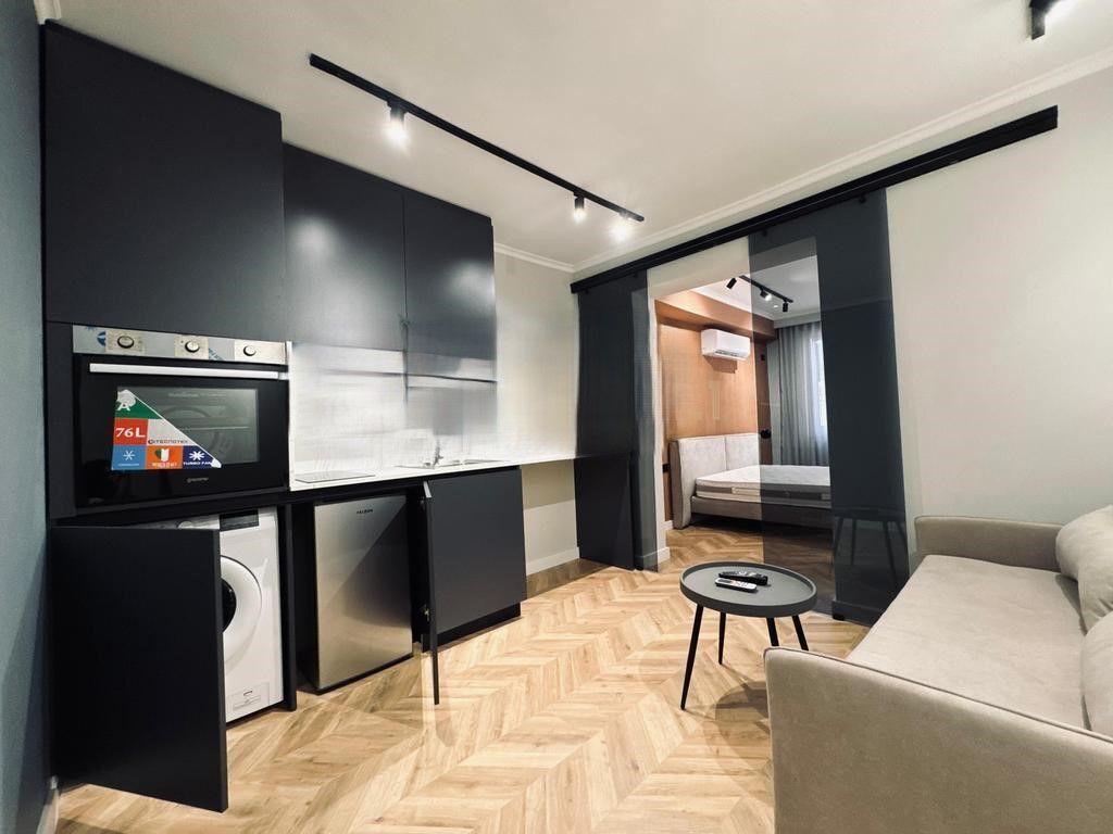 VENDIAMO 2 APPARTAMENTI 1+1 E 1 STUDIO, IN VIA MINE PEZA