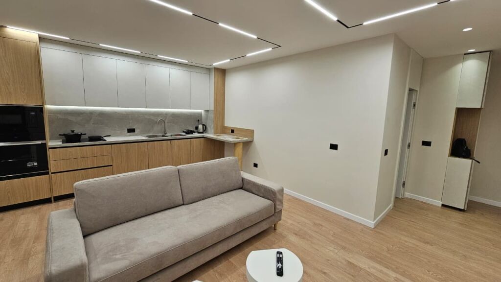 Apartment 2+1 for Rent, Paris Municipality, very close to the roundabout!