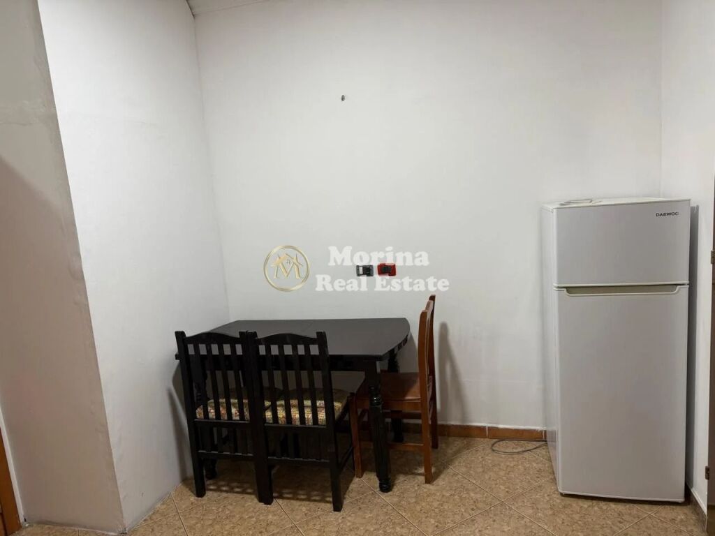 Qera | Shtëpi private 2 + 1 | Rruga e Dibrës | 430 €/muaj