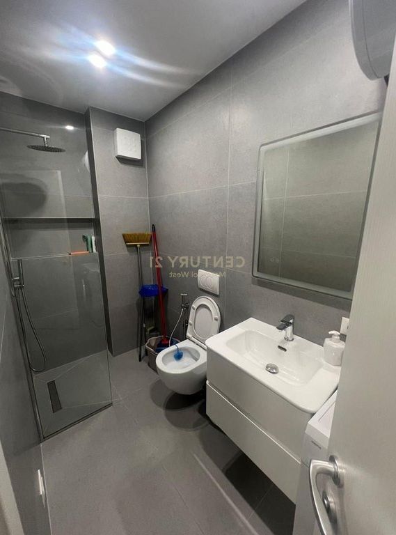 Affittasi 2+1 in Via Barrikadave!