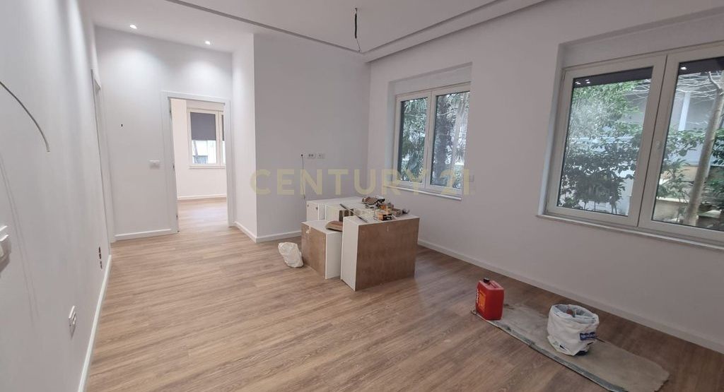 Appartamento 2+1+2 In Vendita nel Giardino Botanico