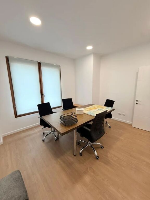 🏡 Jepet Ambient modern per zyre me qira te Kompleksi Delijorgji