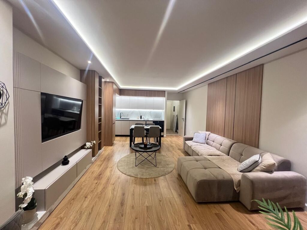 In affitto 1+1 Via Kavaja 800€