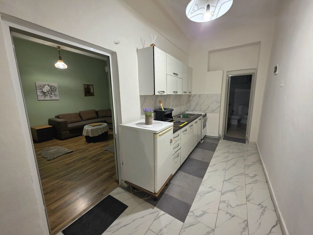 Appartamento 1+1 a Shallvaret!