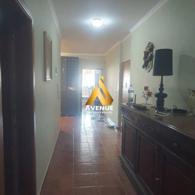 AFFITTASI APPARTAMENTO 3+1 – ARREDATO - COMUNE DI PARIGI