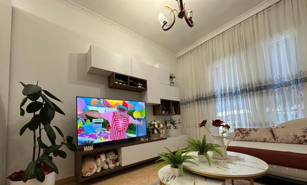 Shitet apartament 1+1, prane Bar-Oslo ne Astir!