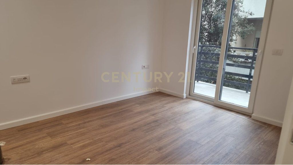 Appartamento 1+1 In Vendita Lago Secco, Tirana