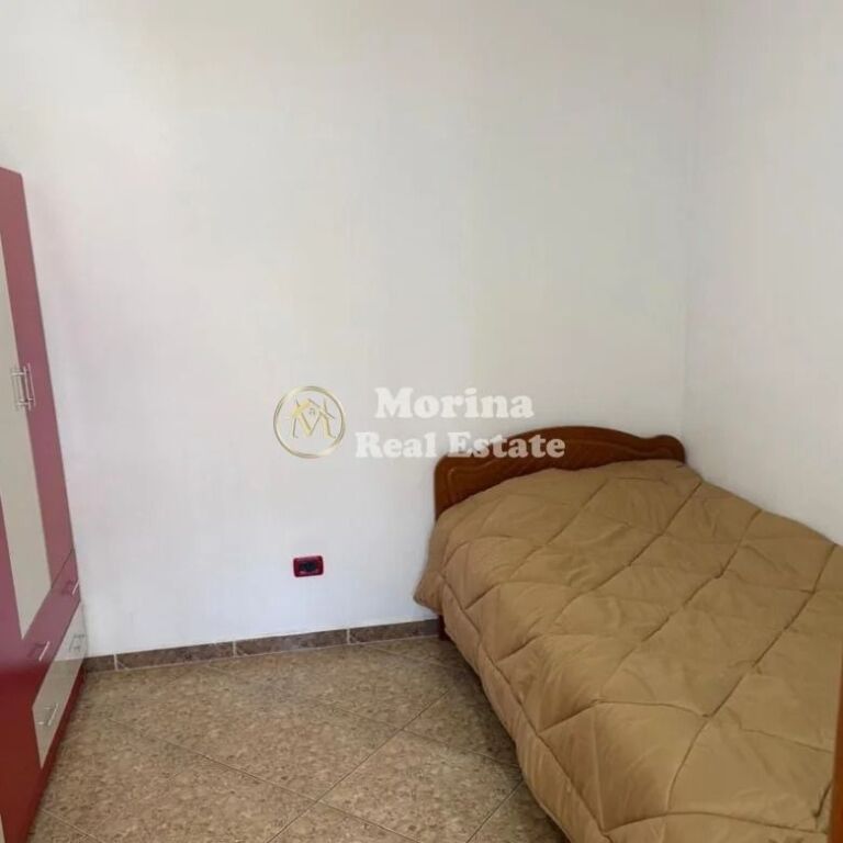 Qera | Shtëpi private 2 + 1 | Rruga e Dibrës | 430 €/muaj
