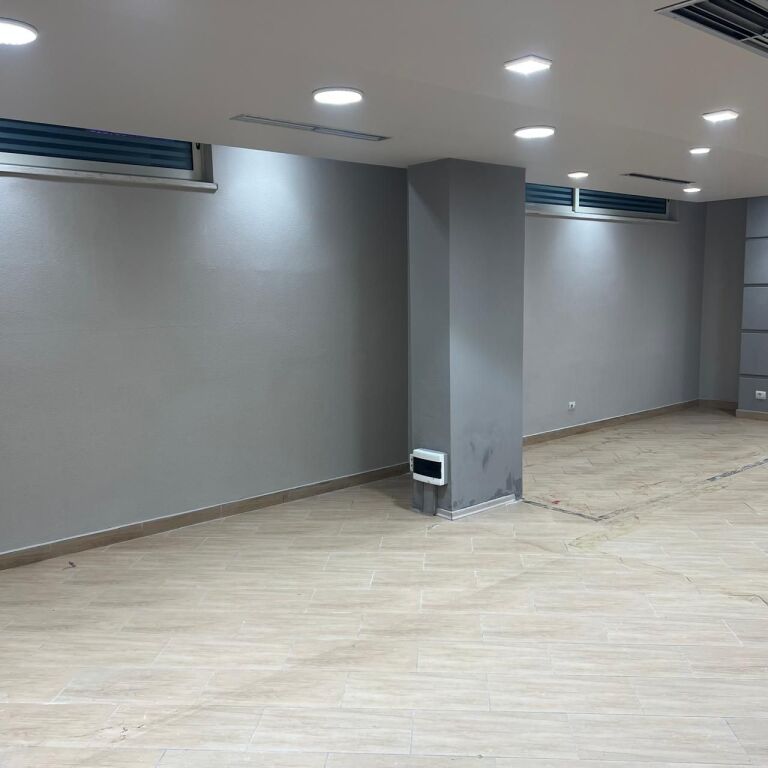 LOCALE COMMERCIALE IN VENDITA VICINO ALLA SCUOLA MIGJENI, DURRES