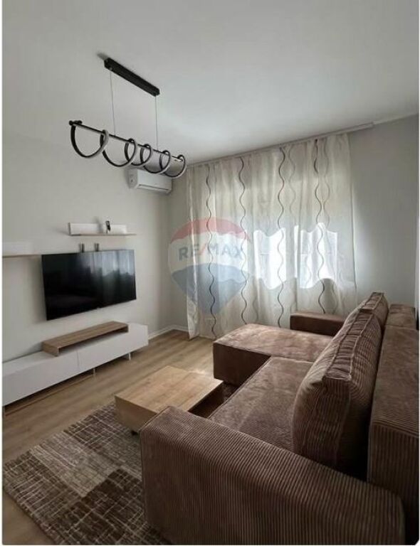 1+1 for rent in Center