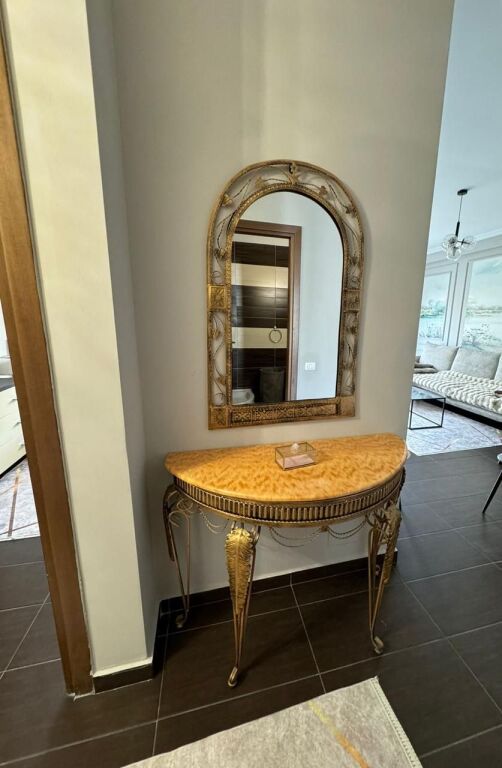 APPARTAMENTO 2+1 IN AFFITTO ZOGU I ZI 1000 €