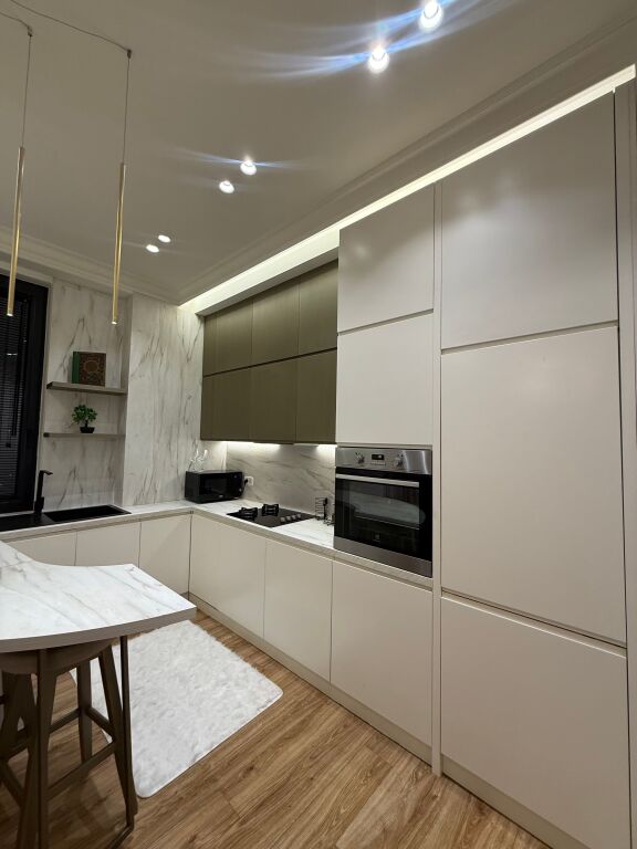 Apartment 2+1 including parking space for rent at park gate!