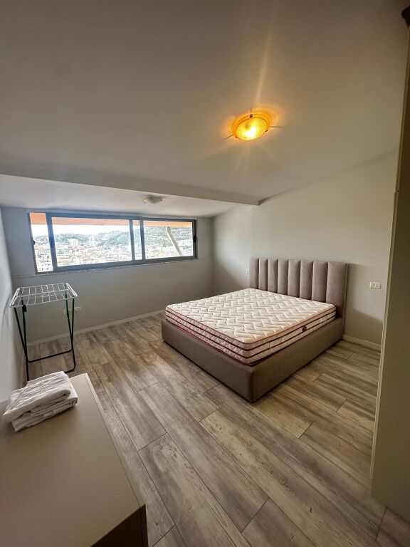 Shitet Apartament 1+1 në Lungomare, Vlorë 🌊