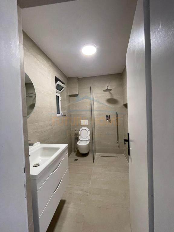 Qira, Ambient Biznesi, Rruga e Durrësit,Tiranë