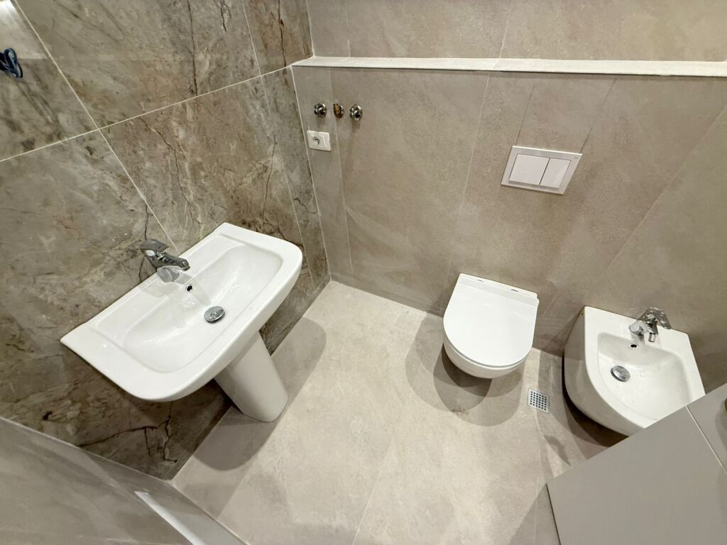 Office for rent Paris municipality