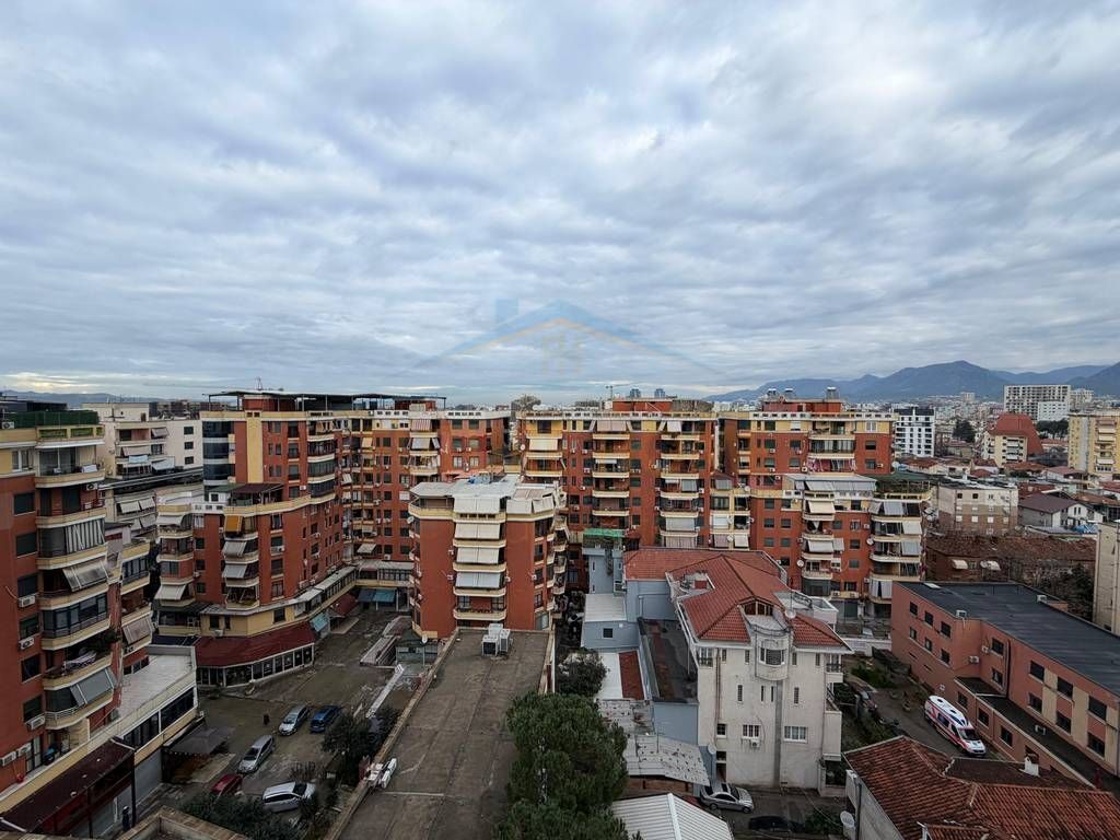 Qira, Apartament 2+1, Rruga e Kavajës, Garden Building, Tiranë.