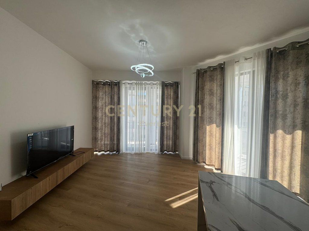 ASTIR, APARTAMENT 2+1 PER QIRA