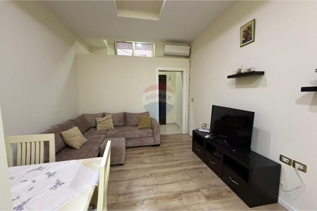 Apartment - For Rent - Islam Alla Street, Tirana