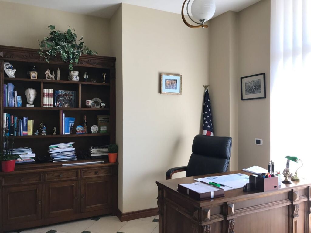 VENDITA AMBIENTE COMMERCIALE EDIFICIO FLY, DURAZZO