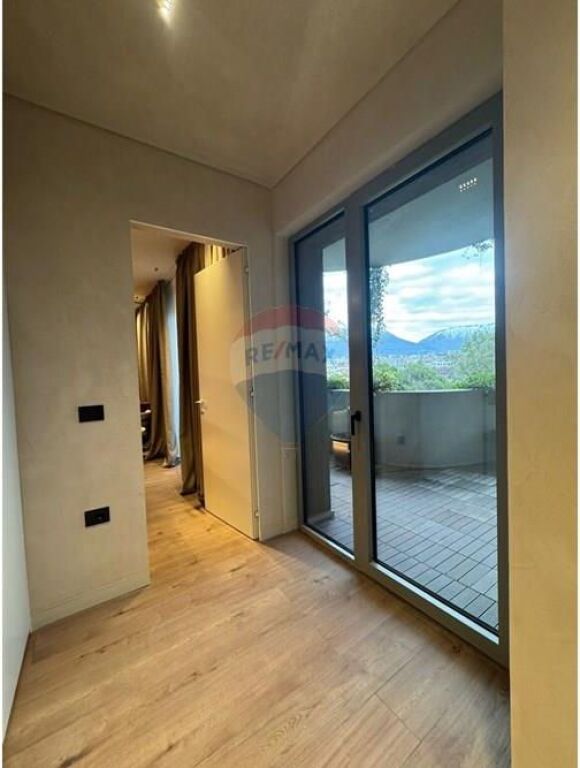 Jepet Apartament 1+1 me qira tek Lion Park