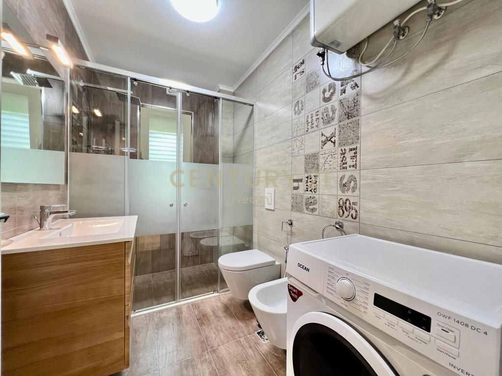 Apartament 2+1 me qira ne Qender