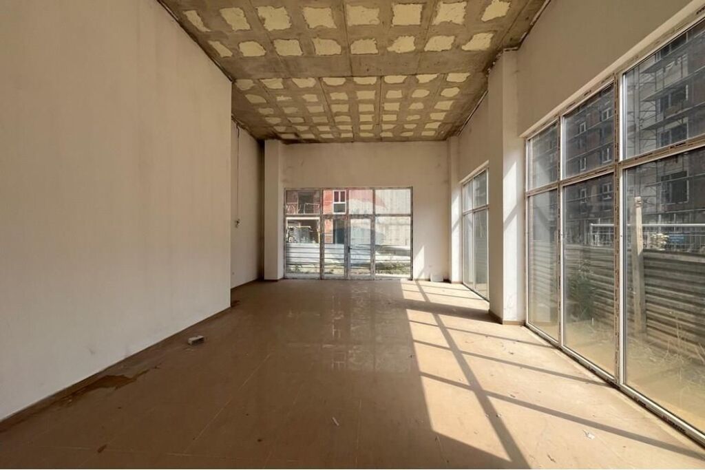 Shop 112 m² for Rent – Jordan Misja Street !