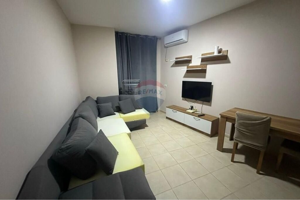 Apartament 1+1 per qira tek Kompleksi Fratari, Astir.
